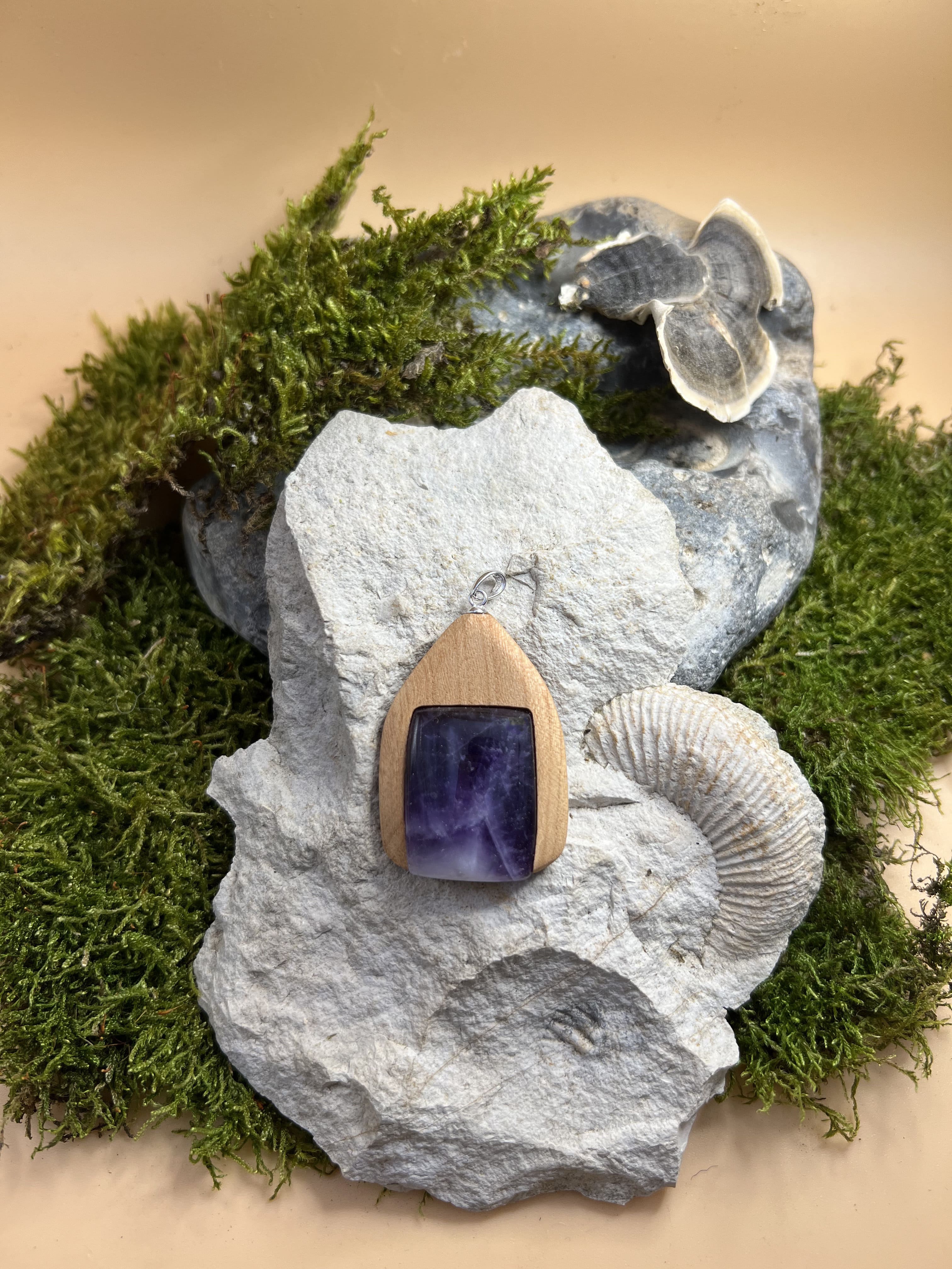 Amethyst Anhänger mit Rüster