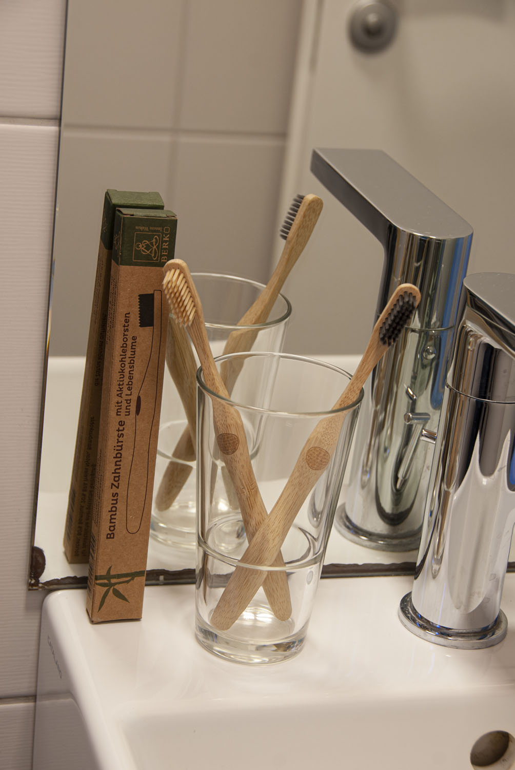 Zahnbürste Bambus mit Bambuskohle Borsten